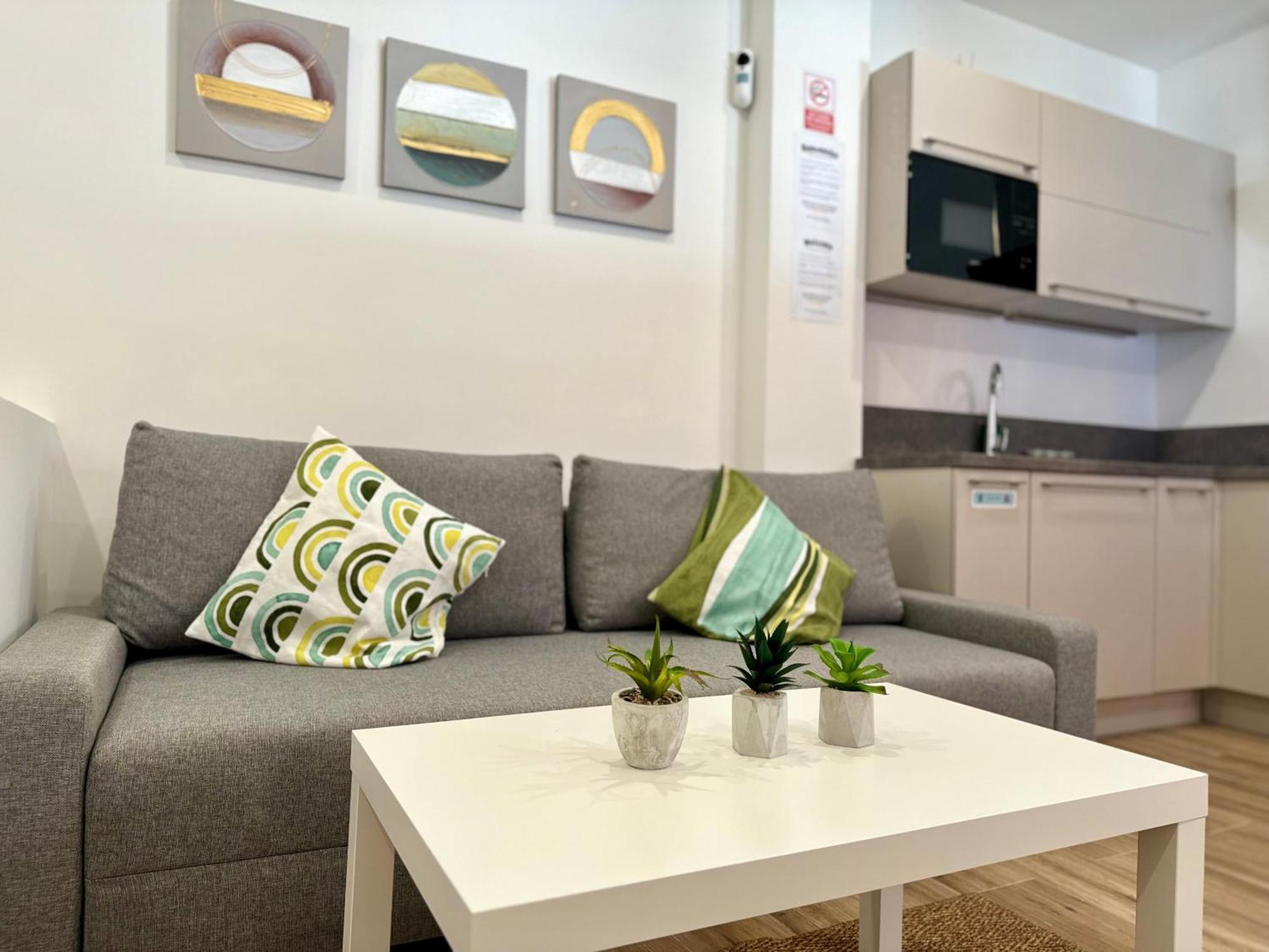 Apartamentos Castillejos Madrid Eksteriør bilde